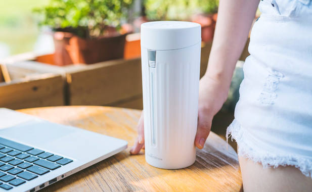 SmartShow Mug: Keeping you hydrated