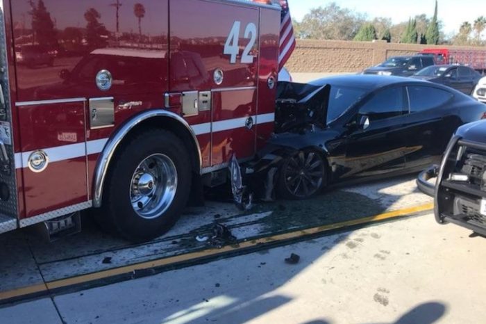 Tesla Model S on 'Autopilot’ smashed into parked fire truck