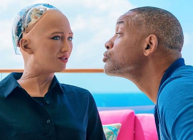 Watch Will Smith try to flirt with Sophia the Robot, she wasn't impressed