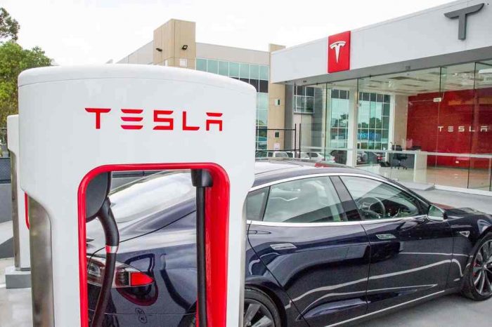 Texas deep freeze causes the cost of a full charge of Tesla electric car to rise from $18 to $900