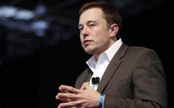 Tesla CEO Elon Musk calls stay-at-home orders 'fascist' (Video)