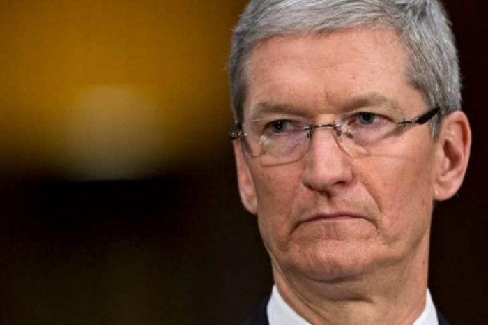 Apple lost $200 billion in valuation in just 2 days after China banned government employees from using iPhones