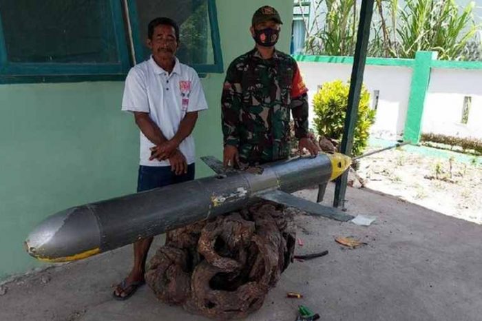 Indonesian fisherman caught a Chinese underwater spy drone on a possible covert mission