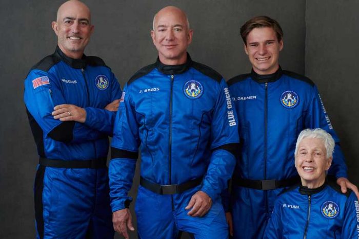 Jeff Bezos reaches the edge of space on Blue Origin’s historic suborbital flight and safely returned to Earth