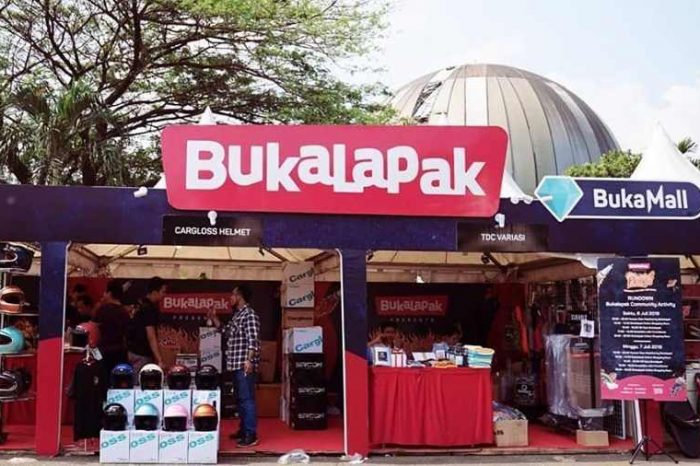 E-commerce tech startup Bukalapak pops 25% in market debut; raises $1.5 billion in Indonesia’s largest IPO at a $6 billion valuation