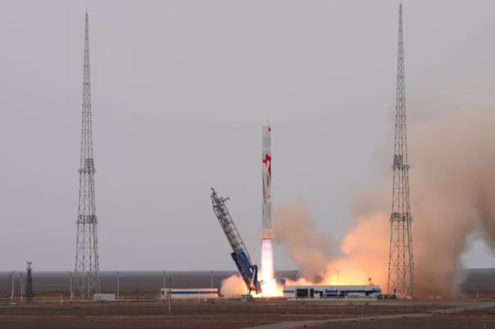 China beats SpaceX and NASA to become the world’s first to successfully launch methane-powered rocket to orbit