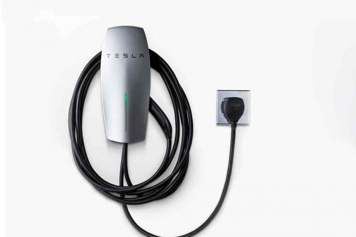 Tesla launches the first home charging station that can be mounted or plugged into a wall outlet; priced at $500