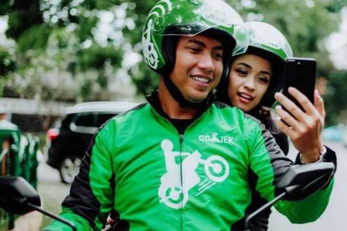 CEO of Indonesia's biggest tech company Gojek resigns two months after a $1.5 billion IPO