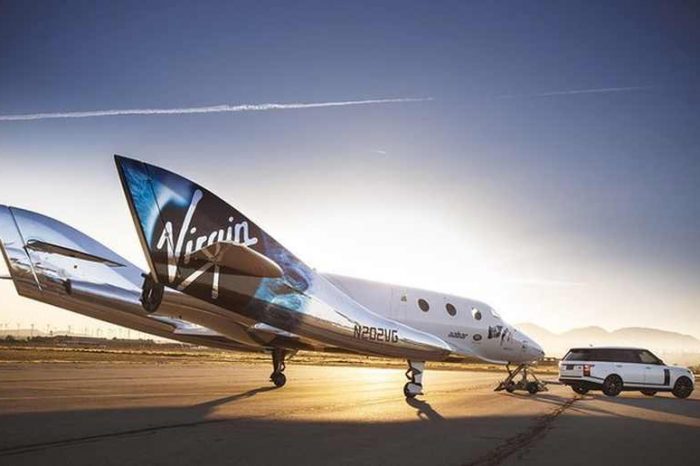 Elon Musk will fly to space with Virgin Galactic, reports