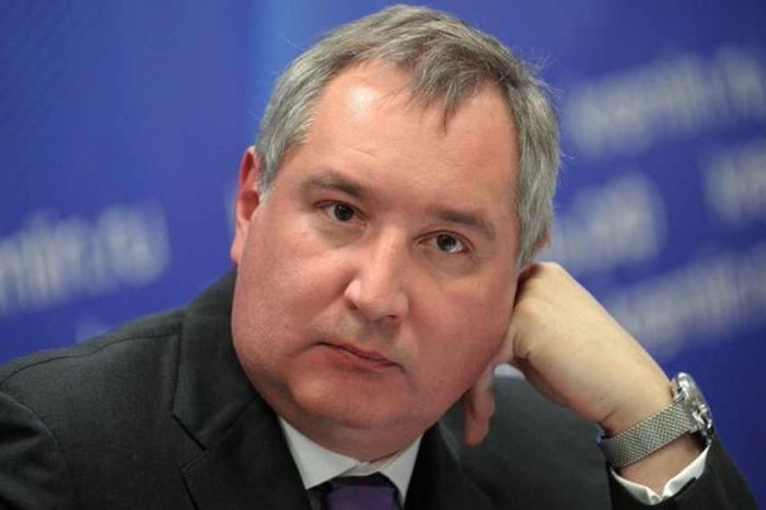 Director of Russian space program Dmitry Rogozin says Elon Musk's SpaceX Starship program is for Pentagon special forces and NOT about flights to the Moon and Mars
