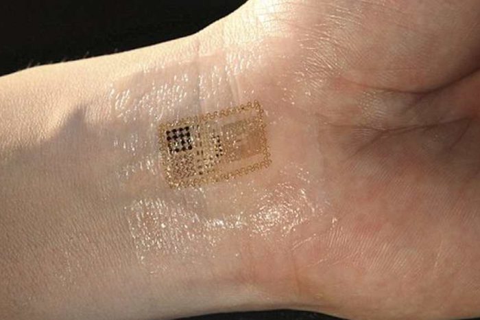 Swedish tech startup has developed a covid passport microchip; 6,000 people in Sweden already had the chip inserted under their skin