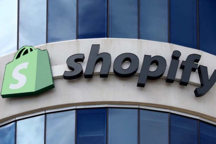 Shopify teams up with Chinese e-commerce giant JD.com to make it easier for US merchants to sell to consumers in China