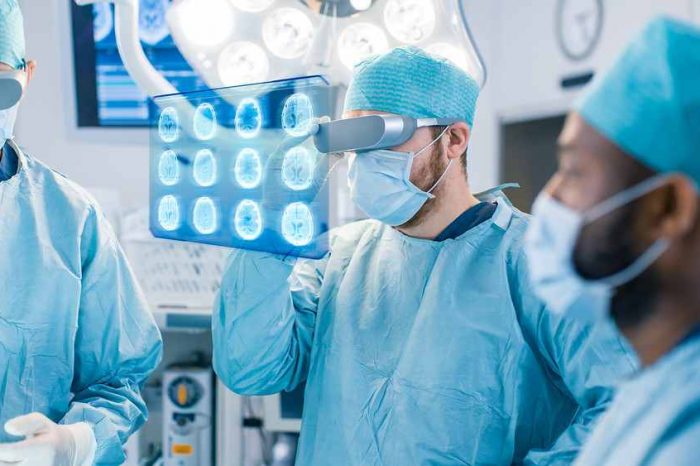 Personalized med device startup Enhatch, Holo-Light partners to launch new AR/VR streaming platform for surgical training