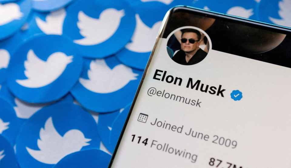 Apple threatens to withhold Twitter from its App Store, Musk says