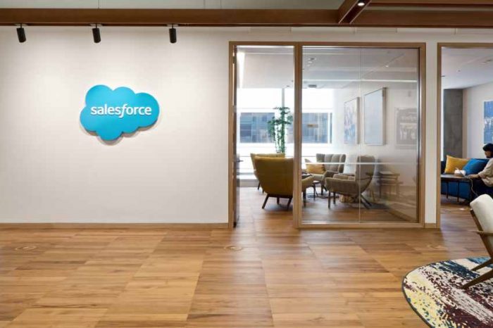 Salesforce to fire 10% of its employees as tech layoffs continue
