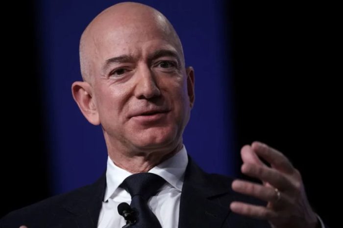 Jeff Bezos sells about $2 billion of Amazon shares as tech stocks rally