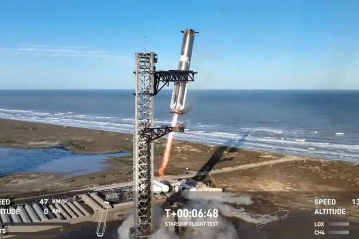 SpaceX successfully catches giant Starship rocket mid-air for the second time