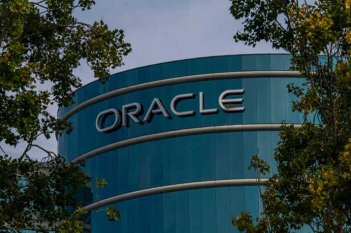 Oracle loses major backer for $10B OpenAI data center as AI spending fears grow