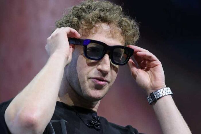 Meta acquires AI wearable startup Limitless to Push Deeper Into Smart Wearables