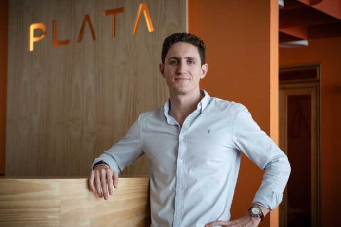 Mexican fintech Plata raises up to $500M in Nomura-led deal ahead of bank launch