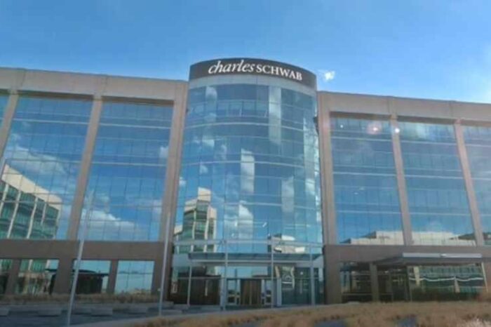 Charles Schwab to launch Bitcoin and Ethereum trading in bid to compete with Robinhood and crypto-native platforms